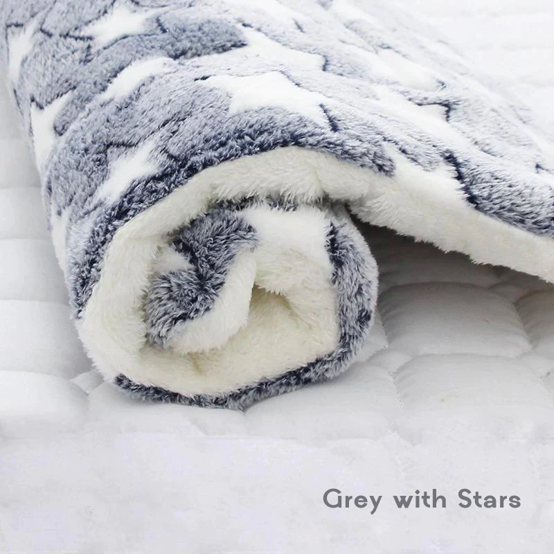 Fami Petcare Cloud Blanket - Grey with Stars - by Famigift