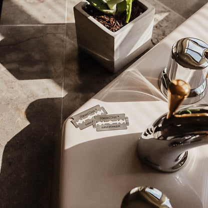 Stainless Steel Safety Razor Blades - Pack of 5 or 100 - 100 Double Edge Razor Blades - by Famigift